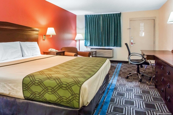 Hotel Econo Lodge Lanett